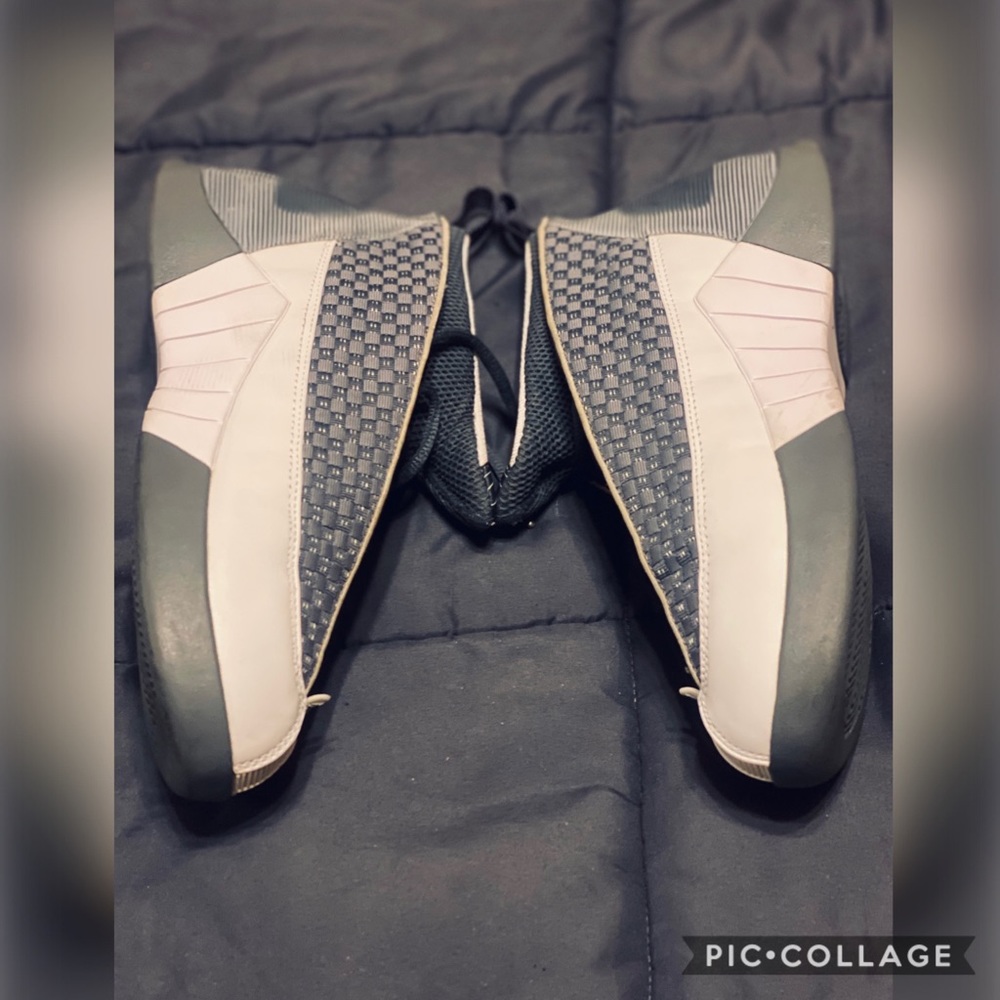 ORIGINAL JORDAN 15- NEVER WORN OUT THE HOUSE